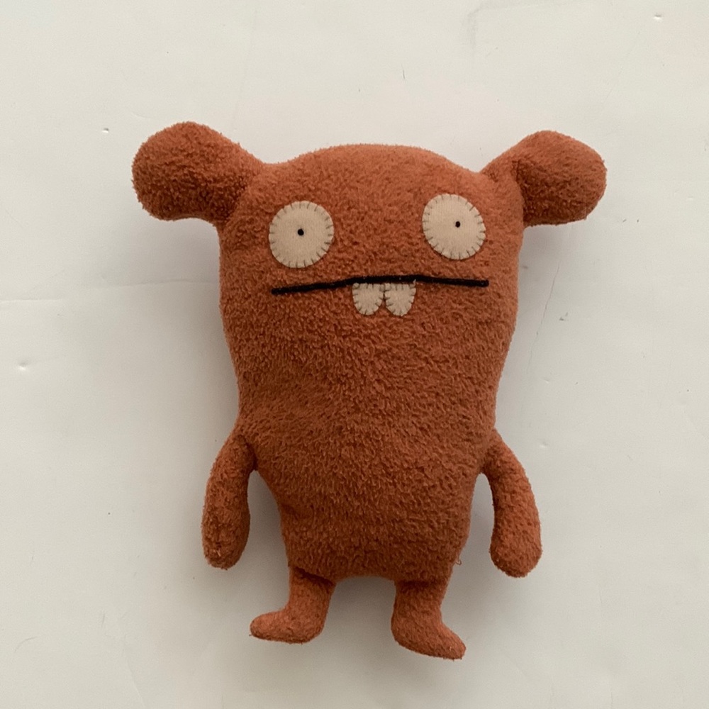 Ugly doll 7 inches tall tag has been removed. See picture.